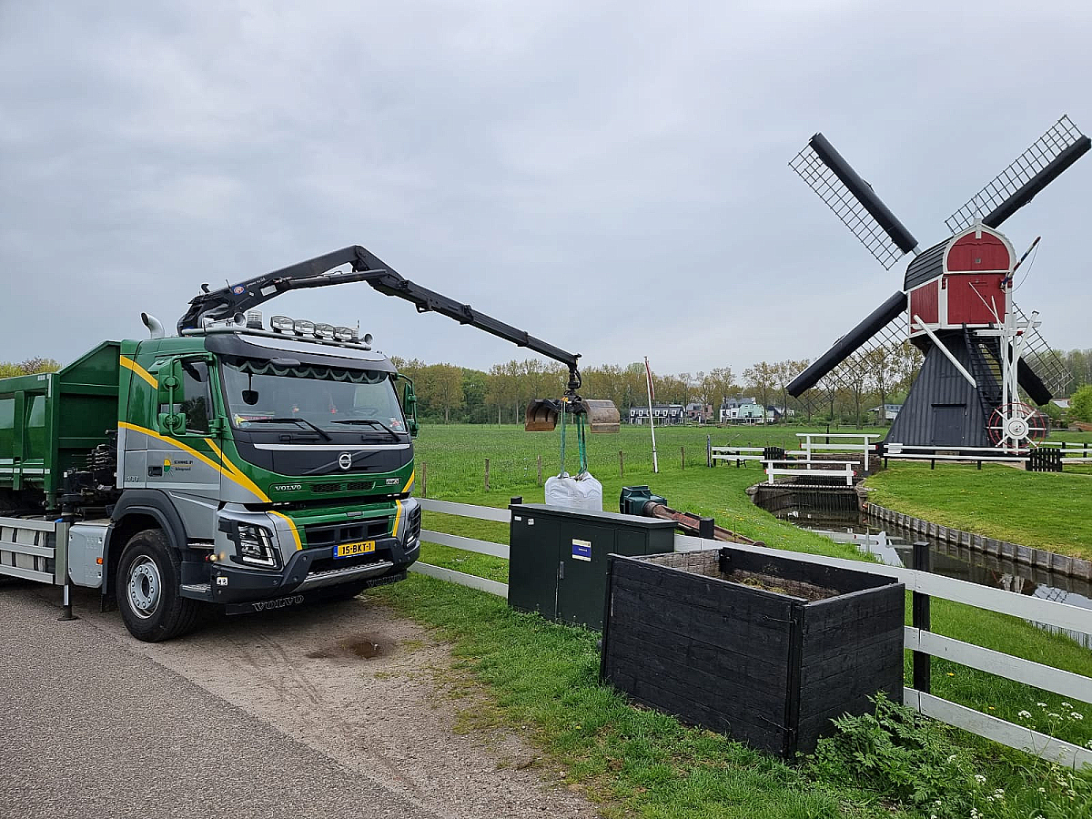 Werken bij Loon-& Grondverzetbedrijf Schimmel Bv