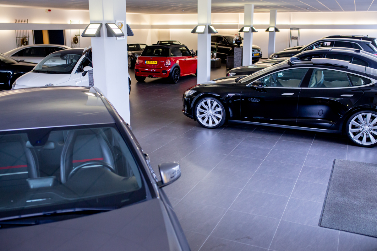 Werken bij Van Leeuwen Auto's