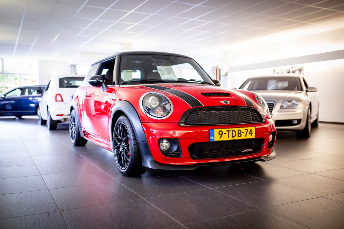 Werken bij Van Leeuwen Auto's
