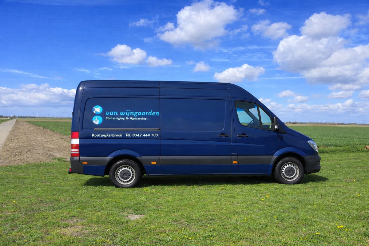 Werken bij van Wijngaarden Stalreiniging