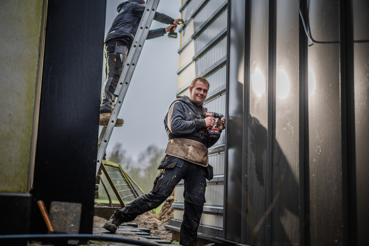 Werken bij van de Munt dak en gevelbeplating bv