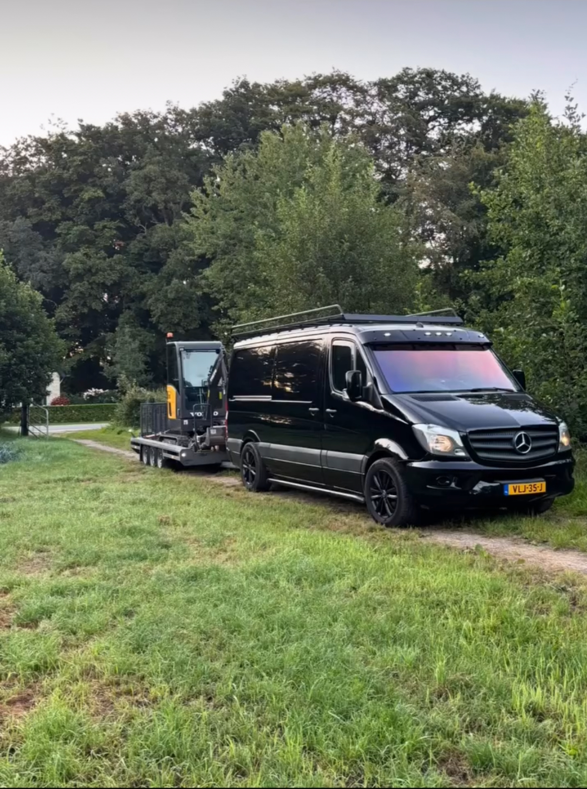 Werken bij Henzen grond straat en sloopwerk