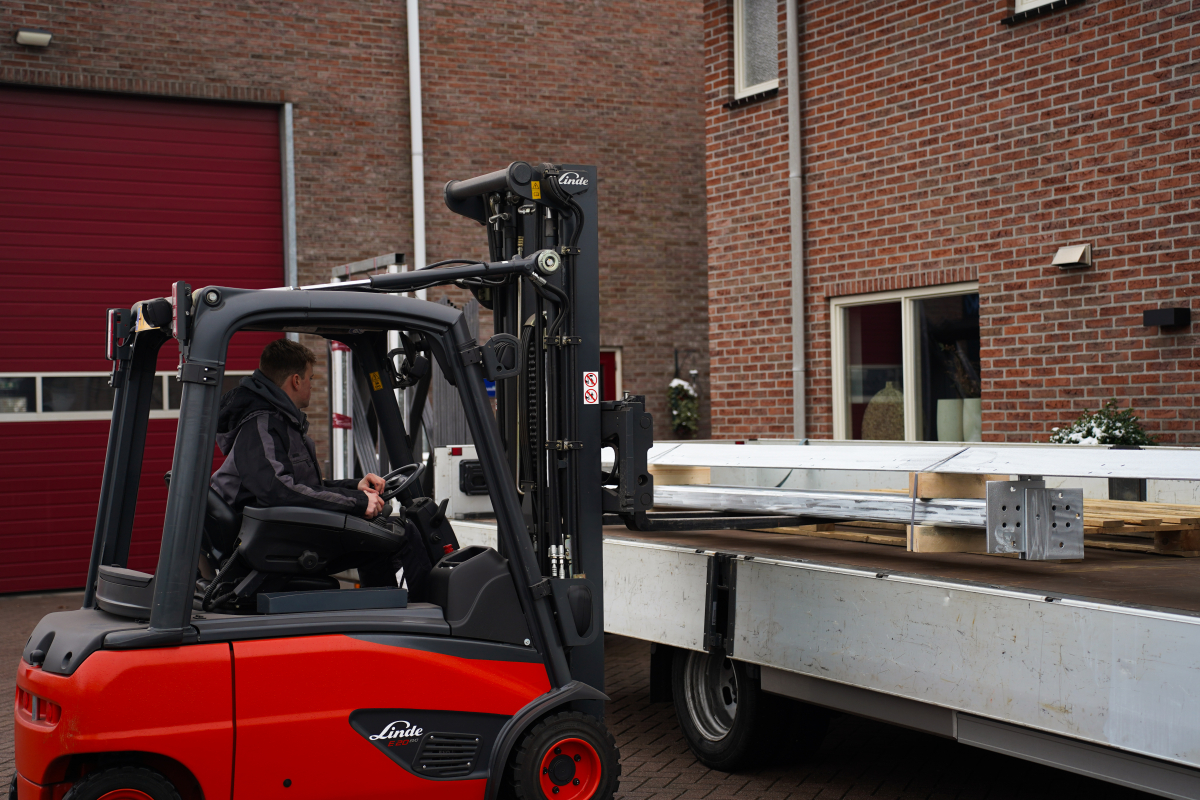 Werken bij Vlastuin Metaalbewerking B.V.