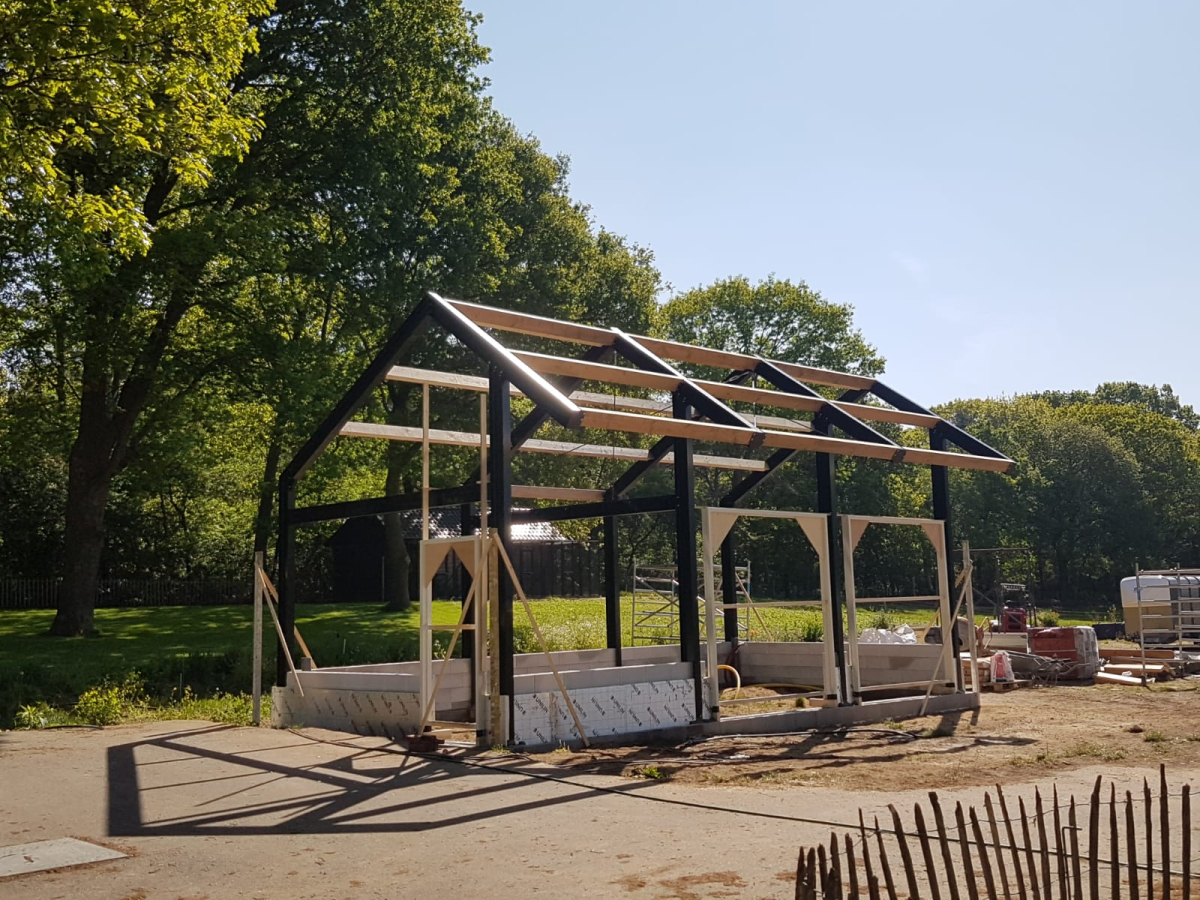 Werken bij Vlastuin Metaalbewerking B.V.